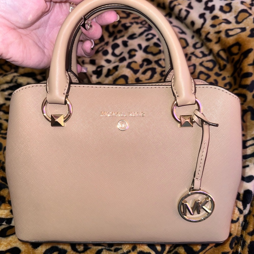 NWOT Michael Kors Cindy XS Dome Satchel Crossbody